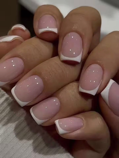 Noor's Nails™ — French Tips (10 PCS)