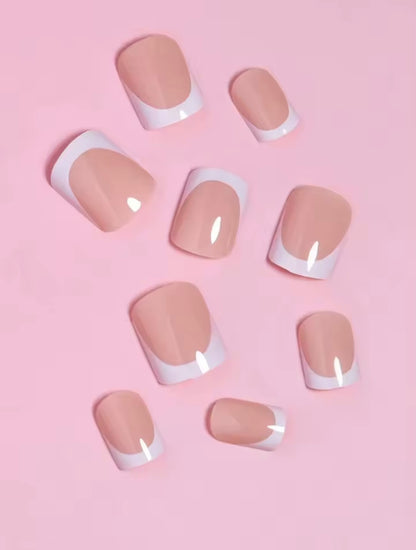 Noor's Nails™ — French Tips (10 PCS)